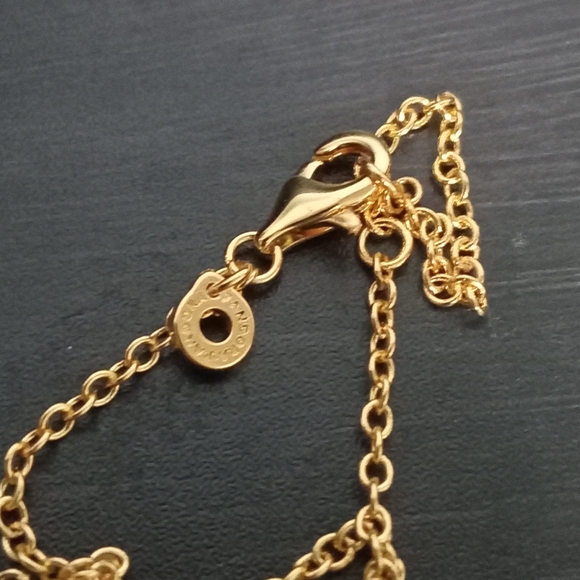 Pandora Signature Pave & Hearts Circle Pendant Necklace - Picture 3 of 5